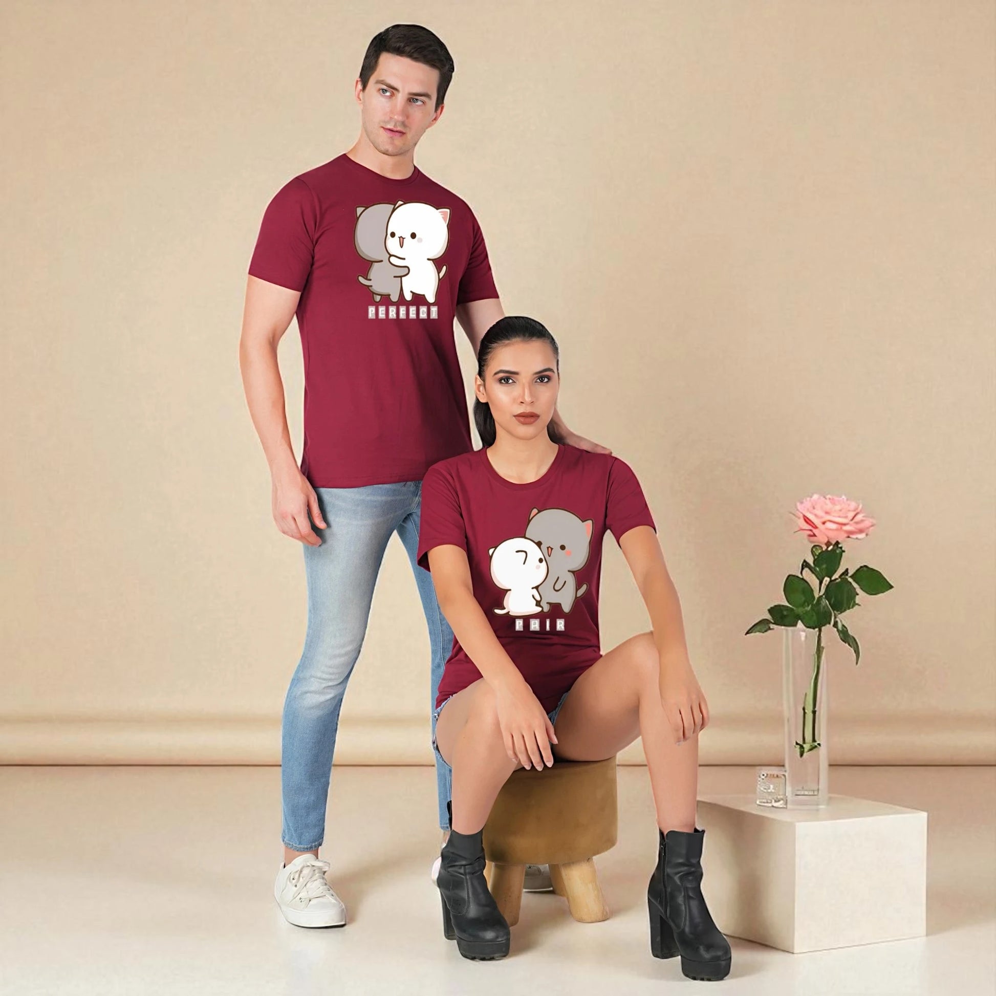 Perfect Pair Couple T-shirt maroon sitting